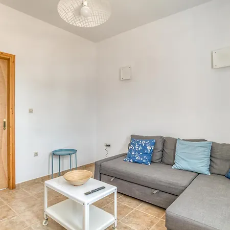Sunny House In #1 * Drios